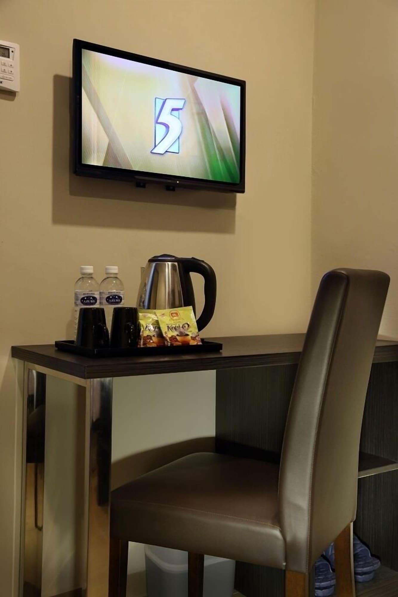 Gl Hotel Келуанг Екстериор снимка