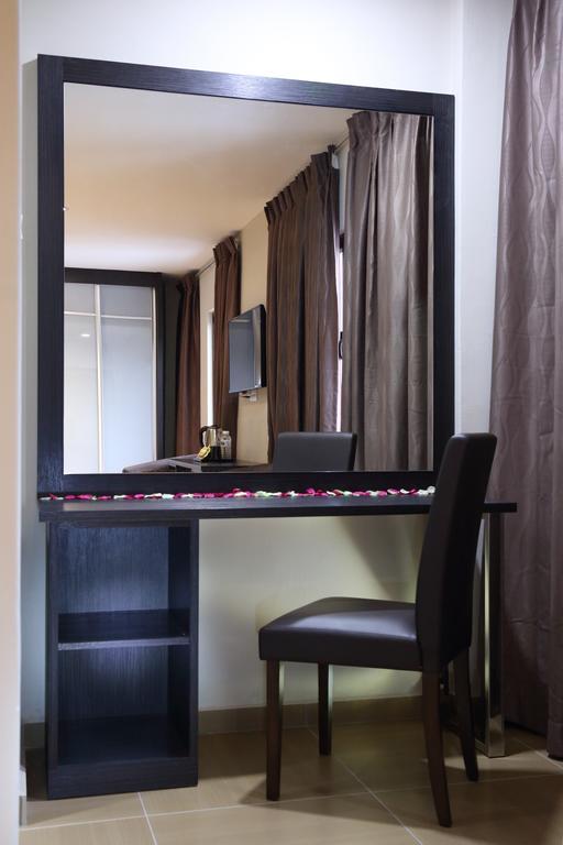 Gl Hotel Келуанг Стая снимка