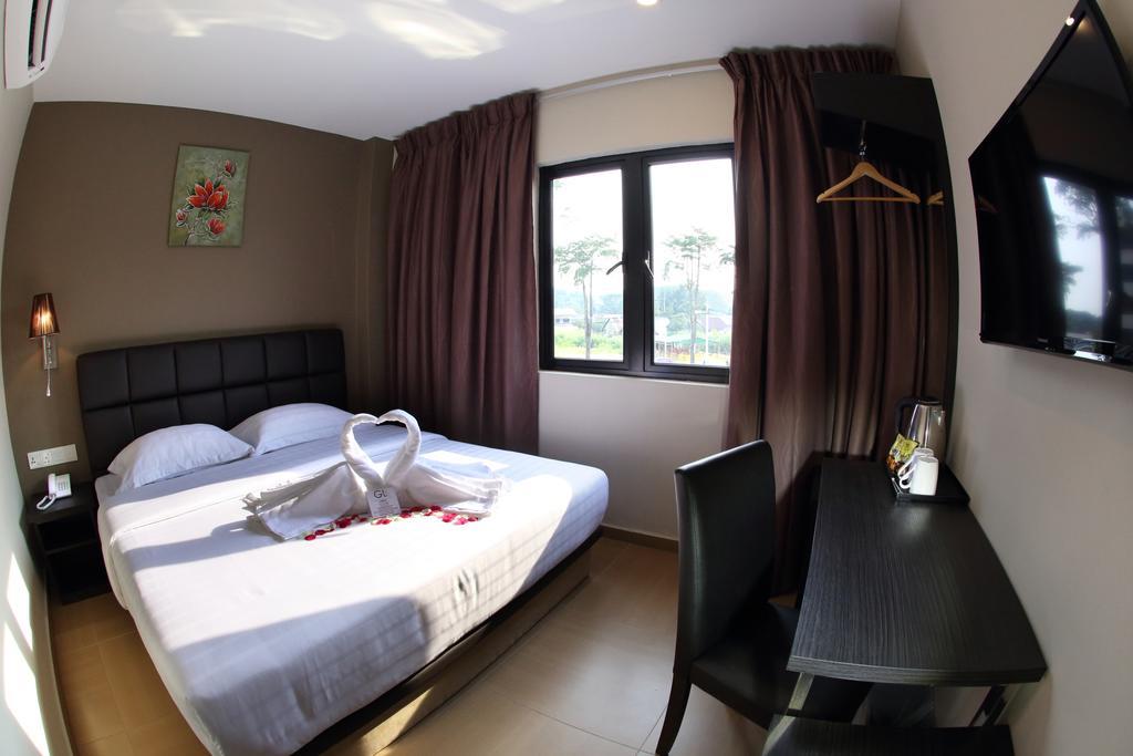 Gl Hotel Келуанг Стая снимка