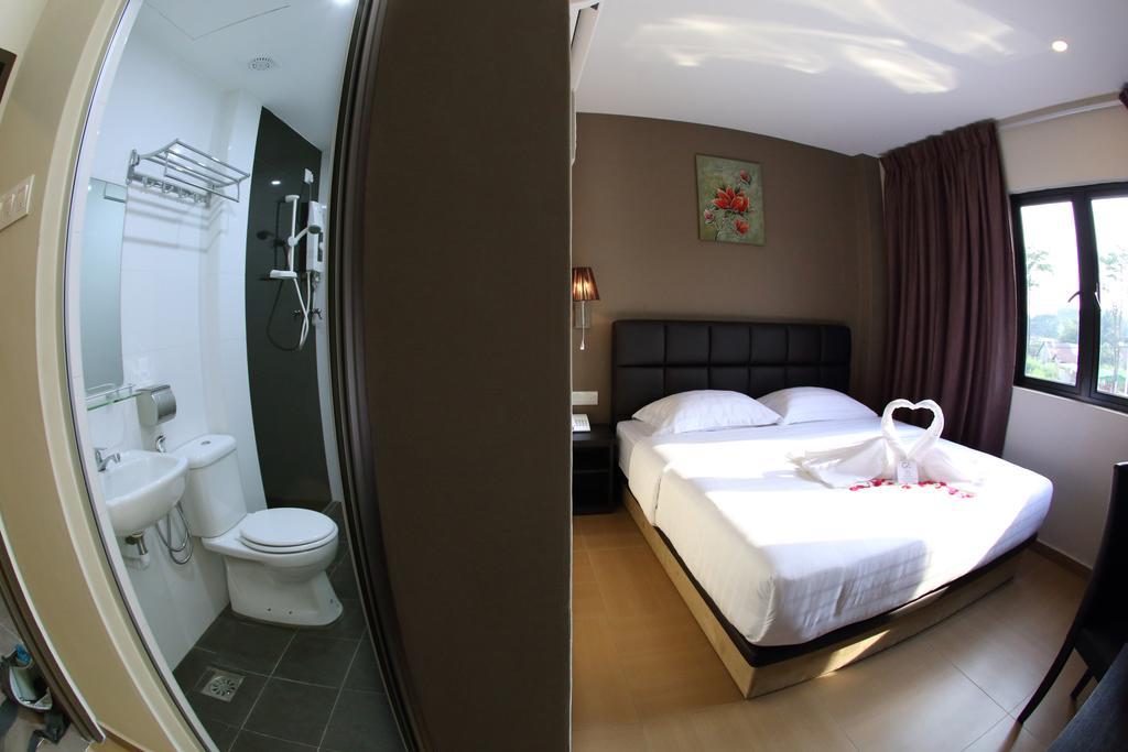 Gl Hotel Келуанг Стая снимка