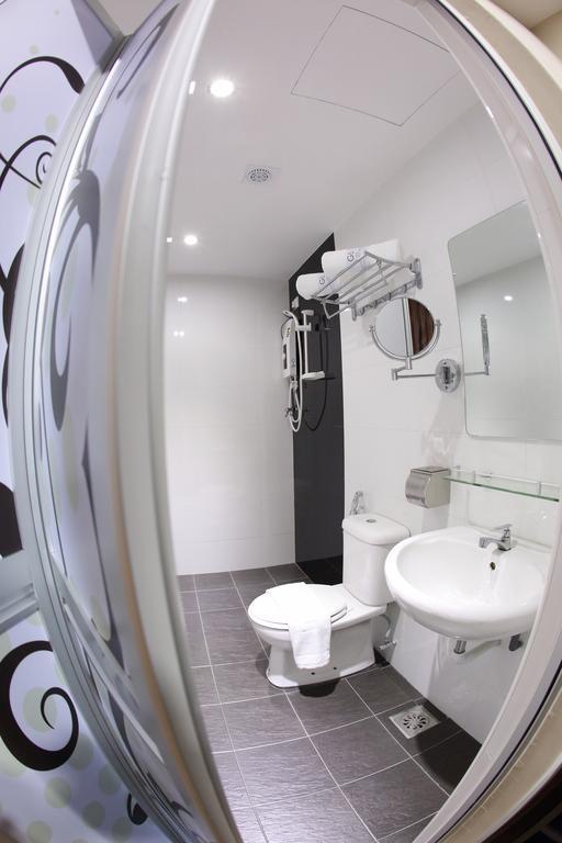 Gl Hotel Келуанг Стая снимка