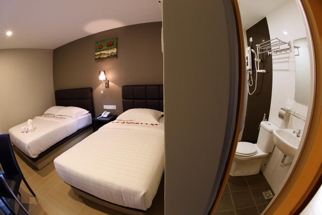 Gl Hotel Келуанг Екстериор снимка