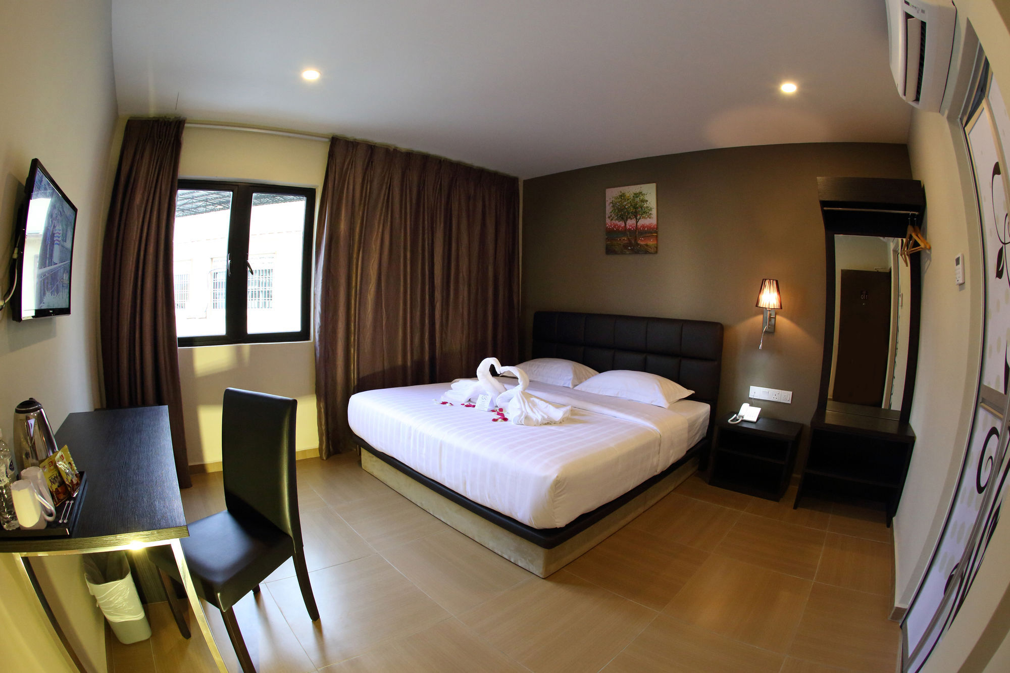 Gl Hotel Келуанг Екстериор снимка